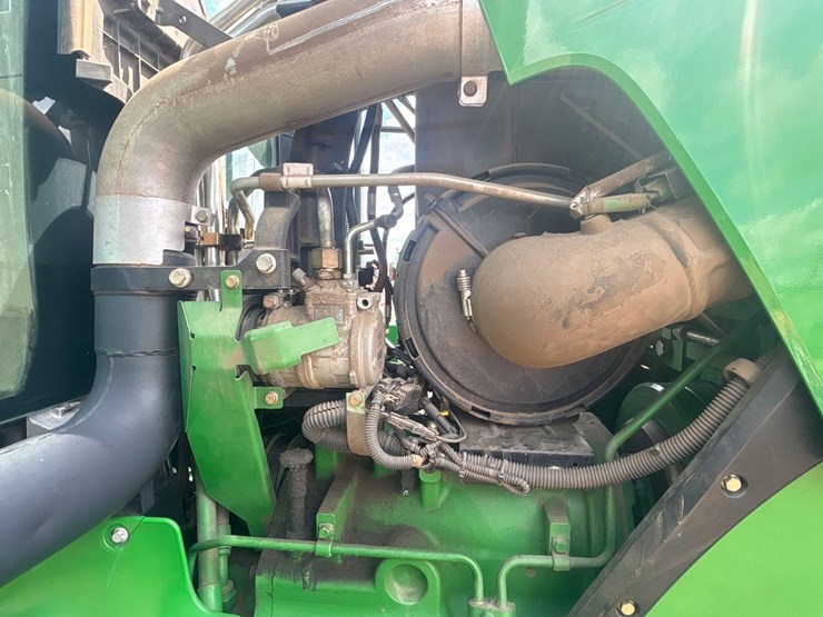 2013-john-deere-8360rt-image-21