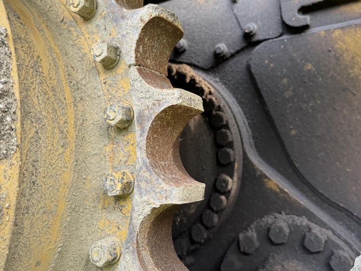 caterpillar-d6m-image-9