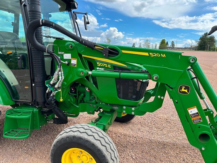 2020-john-deere-5075e-image-36