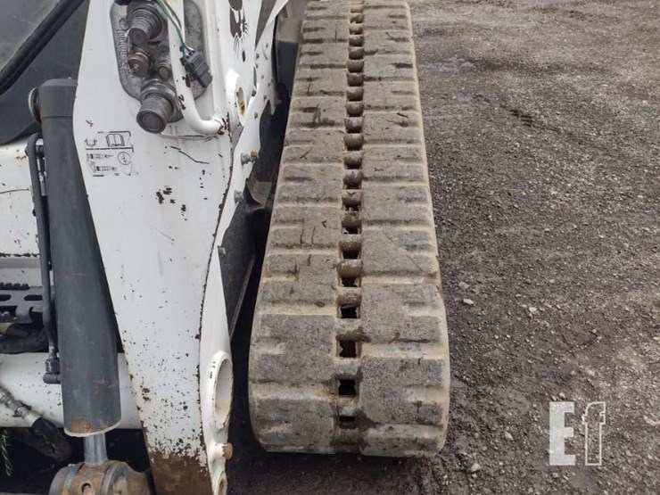 2021-bobcat-t870-image-37