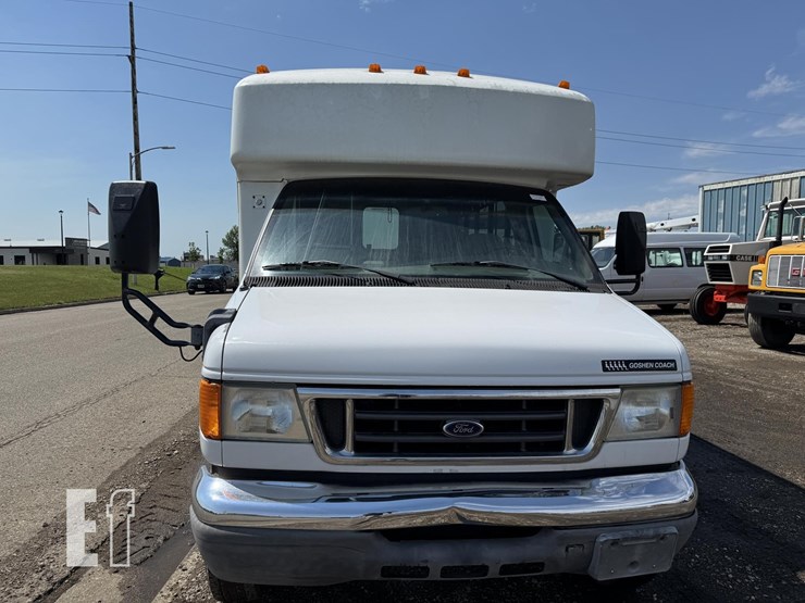 2007-ford-e350-image-11