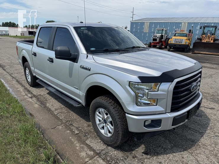 2018-ford-f150-xl-image-2