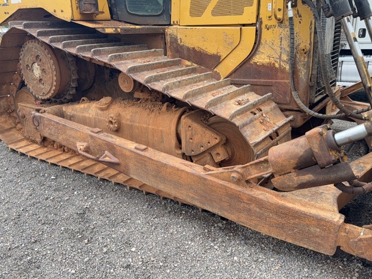 caterpillar-d6t-xw-image-5