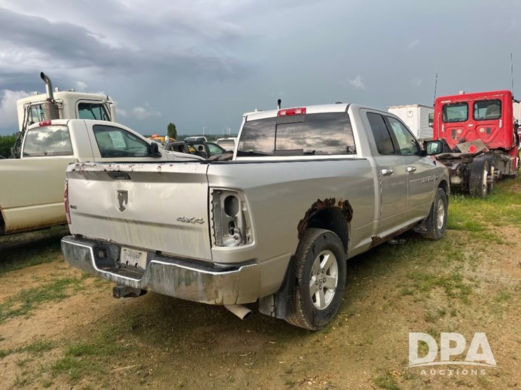2012-dodge-ram-1500-image-11