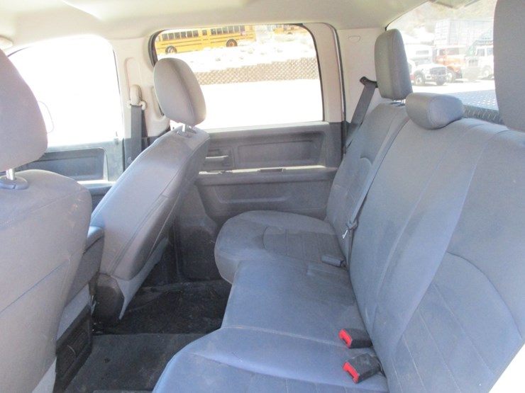 2015-dodge-ram-1500-image-8