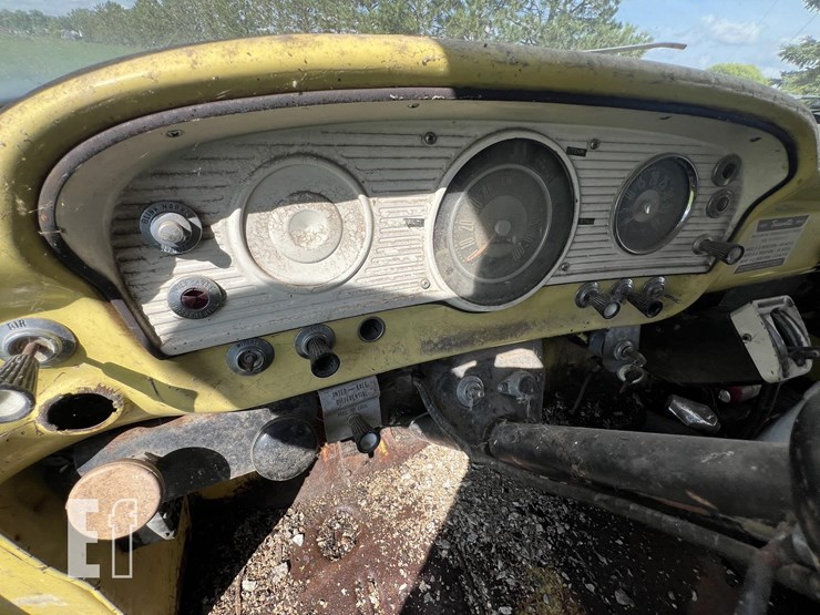 ford-lt850-image-17