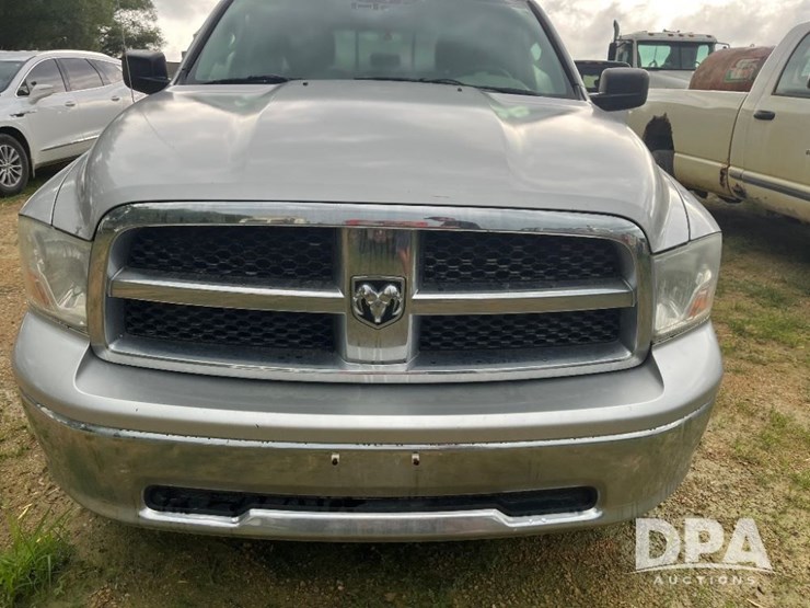 2012-dodge-ram-1500-image-22
