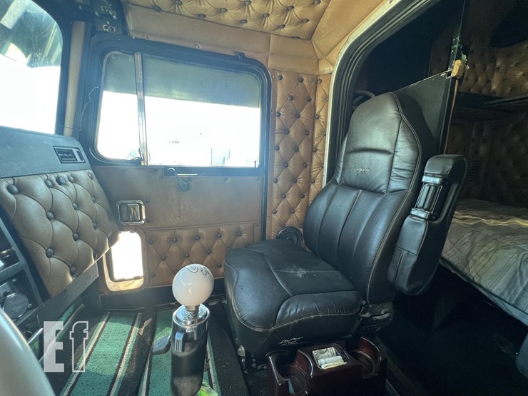1992-kenworth-w900-image-22