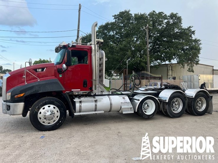 (x)-(16-1)-2013-cat-cc60s-t/a-truck-tractor-w/-pus-image-4