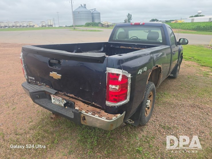 2009-chevrolet-silverado-1500-image-3