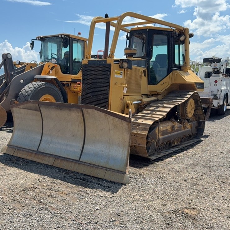 CATERPILLAR D6M