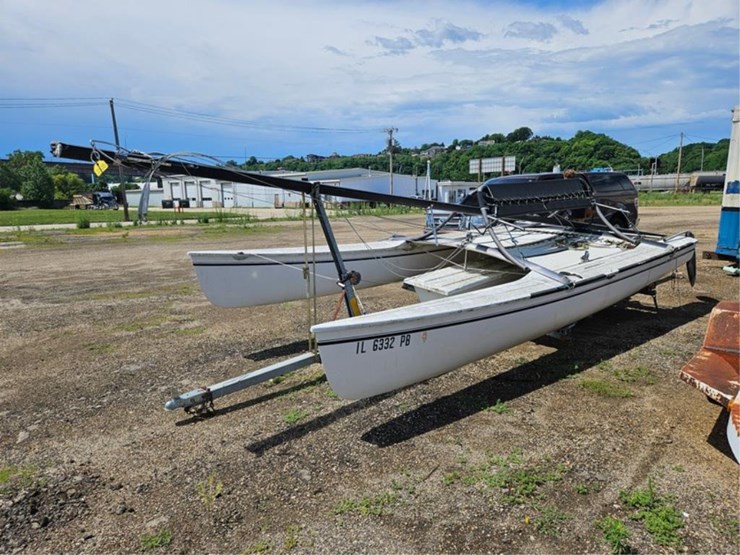 #2535-•-hobile-18'-catamaran-boat-&-trailer-image-1