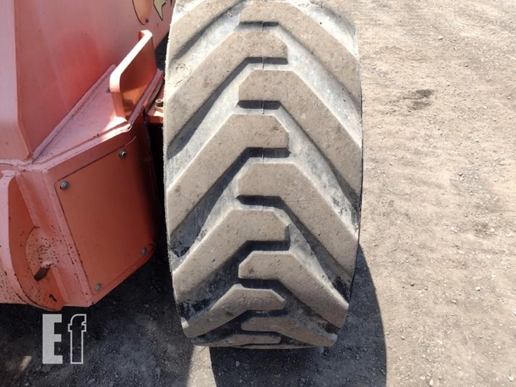 2013-jlg-1200sjp-image-14