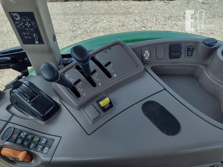 2017-john-deere-5090r-image-10