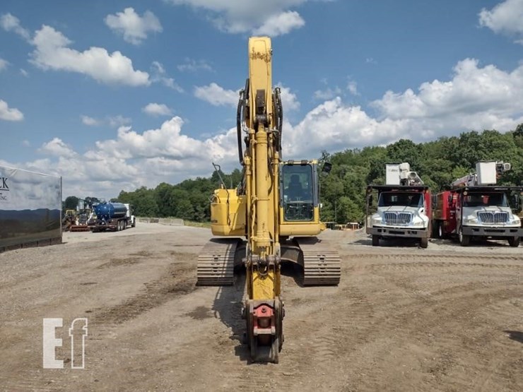 2011-komatsu-pc228us-lc-8-image-2