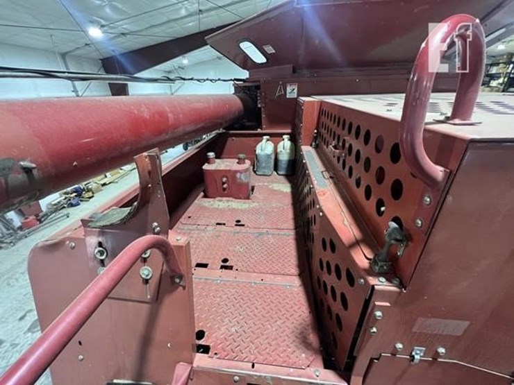 2005-case-ih-2388-image-27
