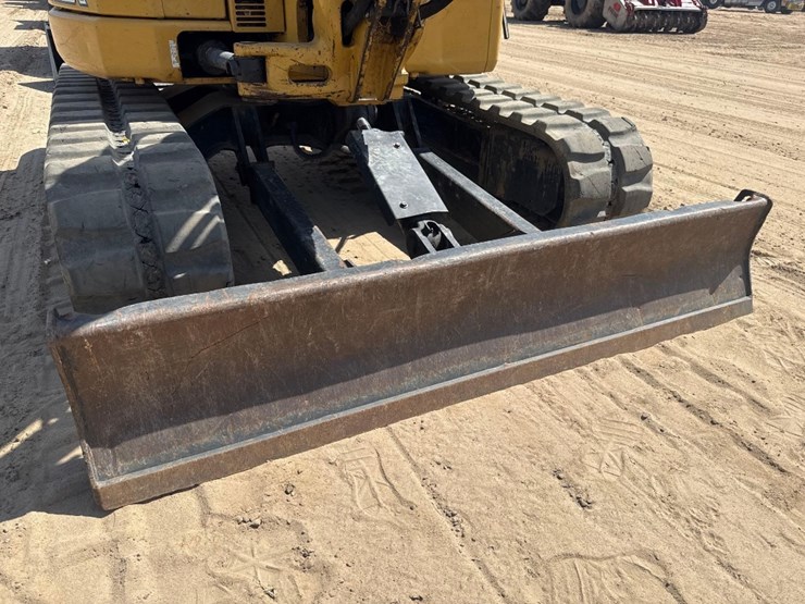 2015-caterpillar-305e2-cr-image-20