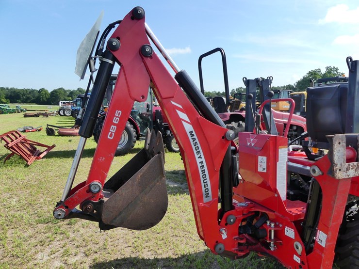 massey-ferguson-gc1710-image-8