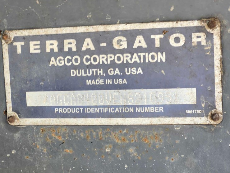 terra-gator-8400-applicator-image-39