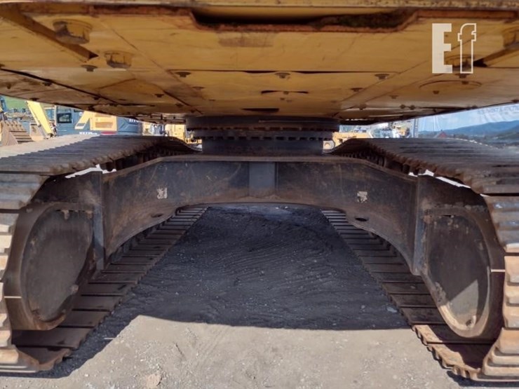 2019-komatsu-pc390-lc-11-image-44