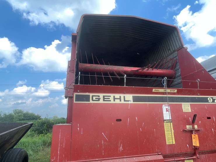 gehl-970-image-16