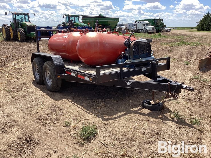 2010-lone-star-oil-vac-trailer-image-3