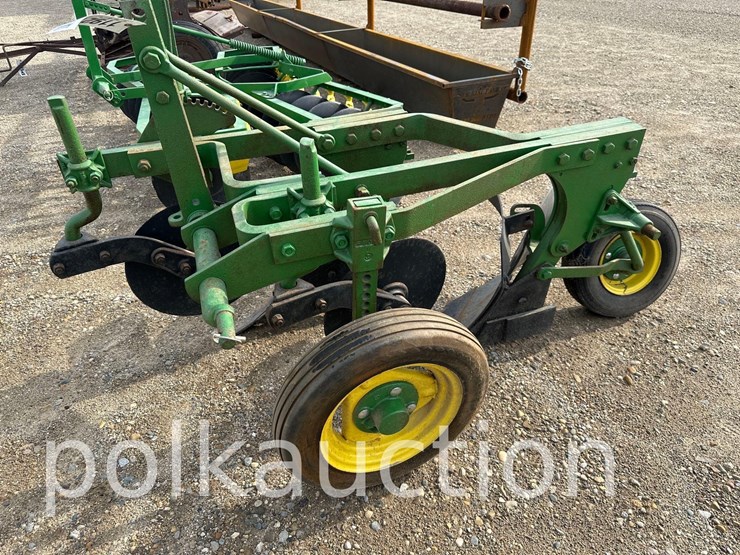 john-deere-2-image-3