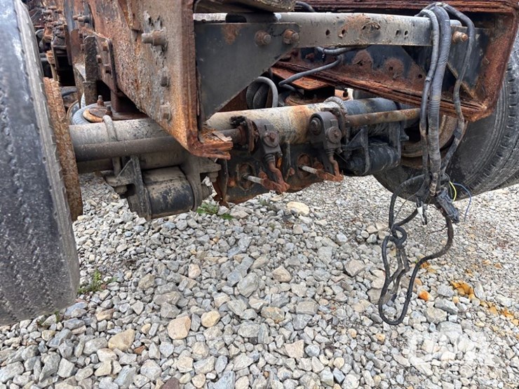 2001-sterling-truck-(dr11851-unit-9459)-image-55