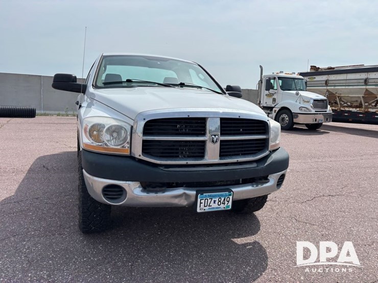 2006-dodge-ram-2500-image-4