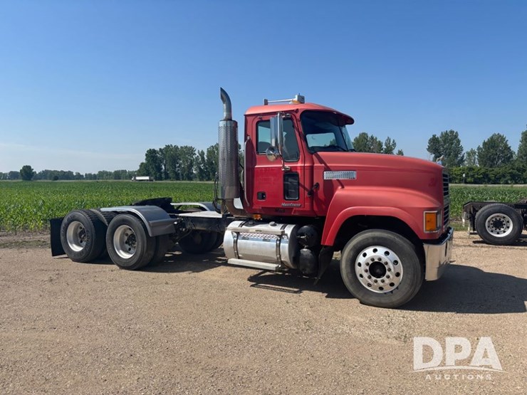 2006-mack-chn613-image-3