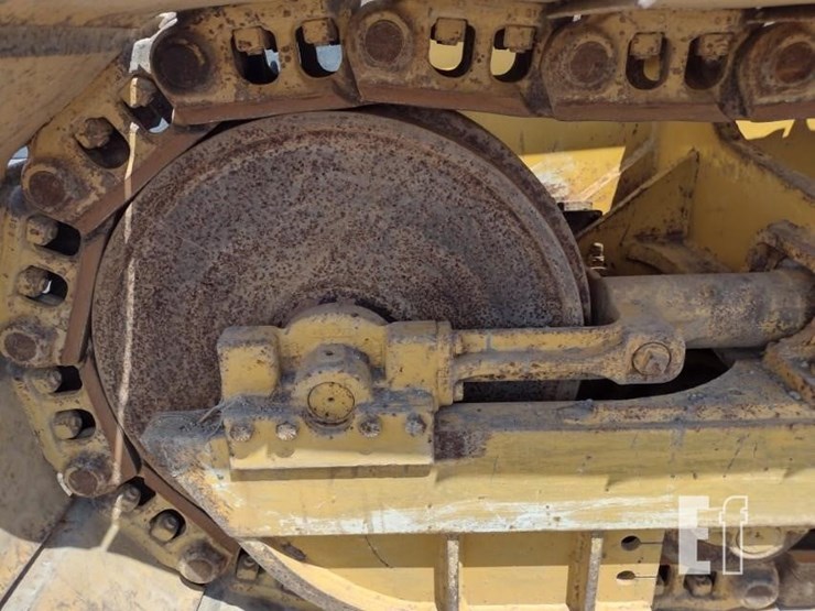 2018-deere-450k-image-25
