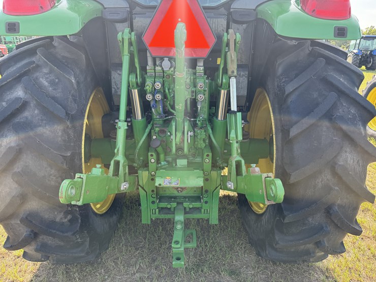 2020-john-deere-6120m-image-8