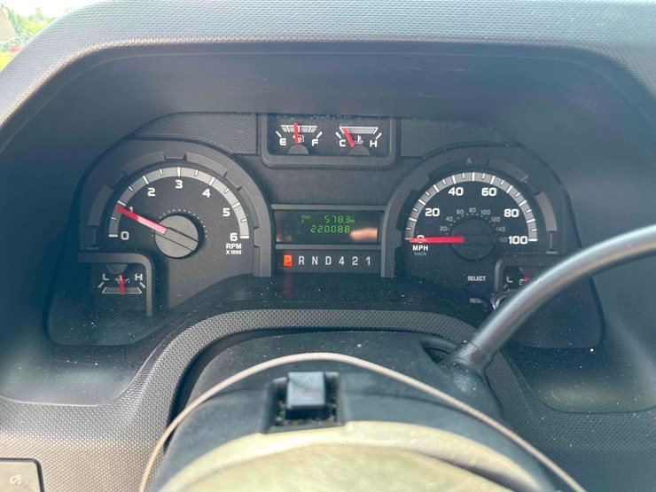 2017-ford-e450-image-36