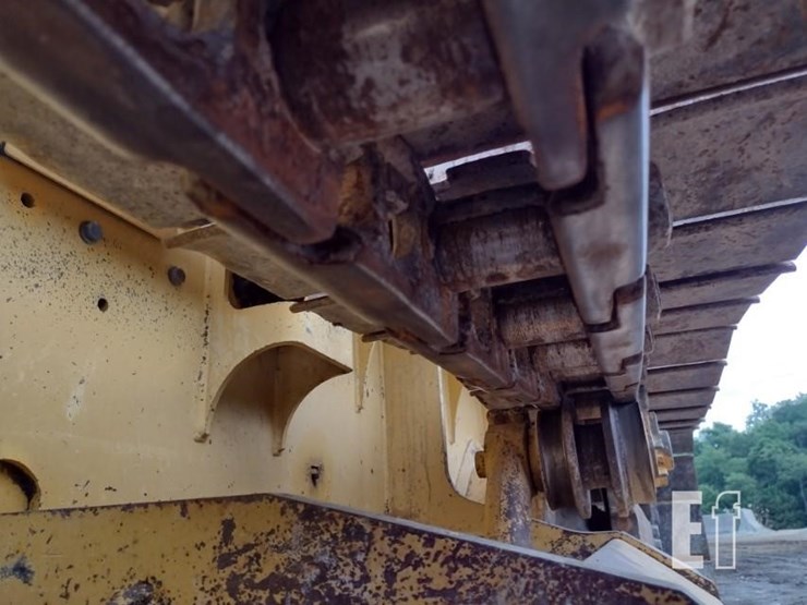 2004-deere-650h-xlt-image-28