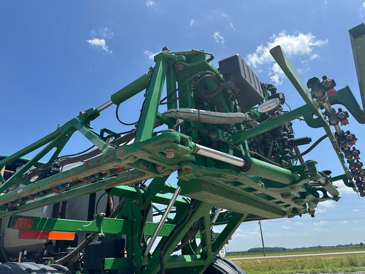 2018-john-deere-r4038-image-25