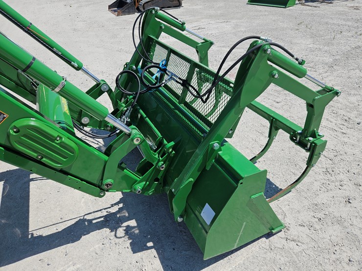 2023-john-deere-6145m-image-5