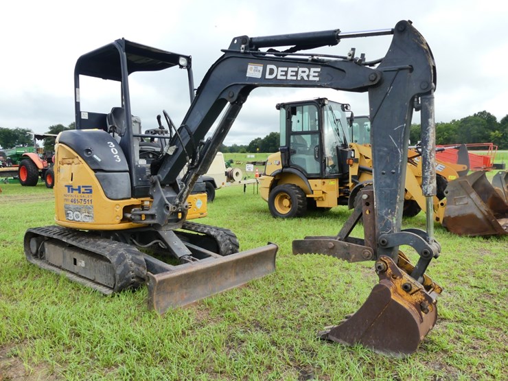 2018-deere-30g-image-2