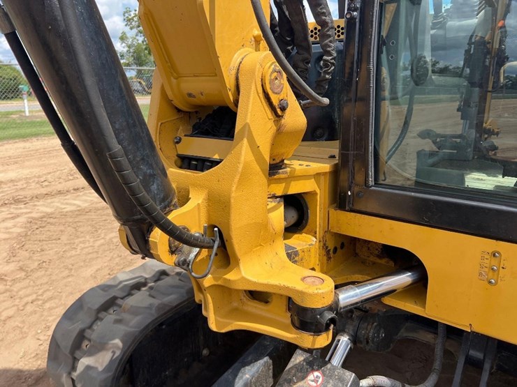 2022-caterpillar-306cr-image-27