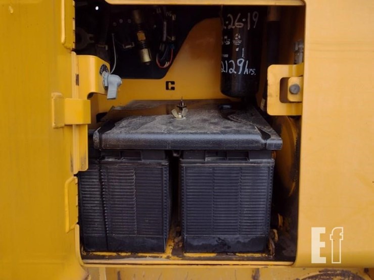 2006-deere-450j-lt-image-39