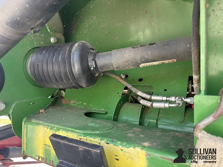 2018-john-deere-635fd-image-16