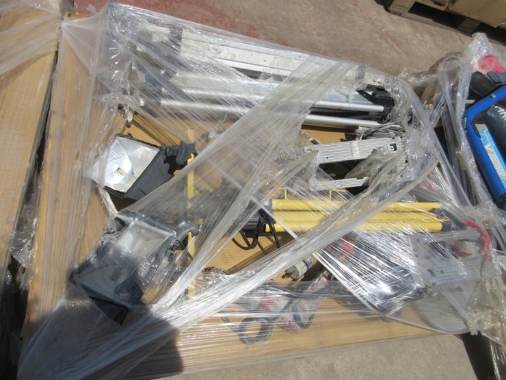 (3)-pallets-of-misc-items,-image-6