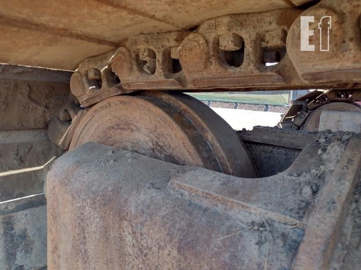 2011-caterpillar-336e-image-38