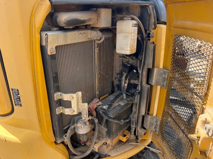 2015-deere-35g-image-26