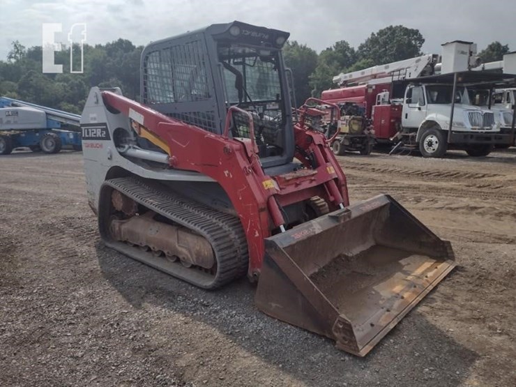 2017-takeuchi-tl12r2-image-38