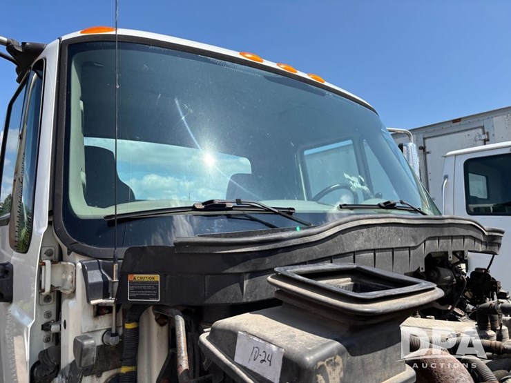2012-international-durastar-4400-image-21