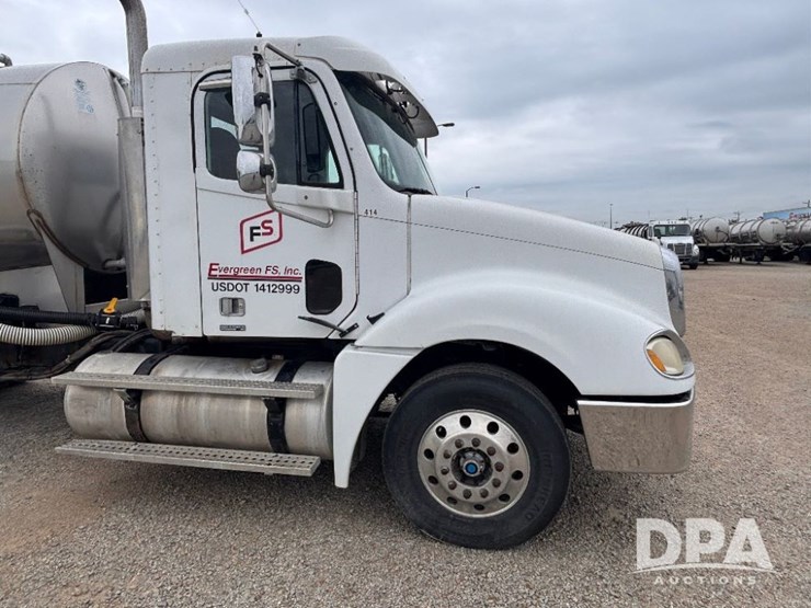 2006-freightliner-columbia-truck-(gp11008,-unit-414)-image-5