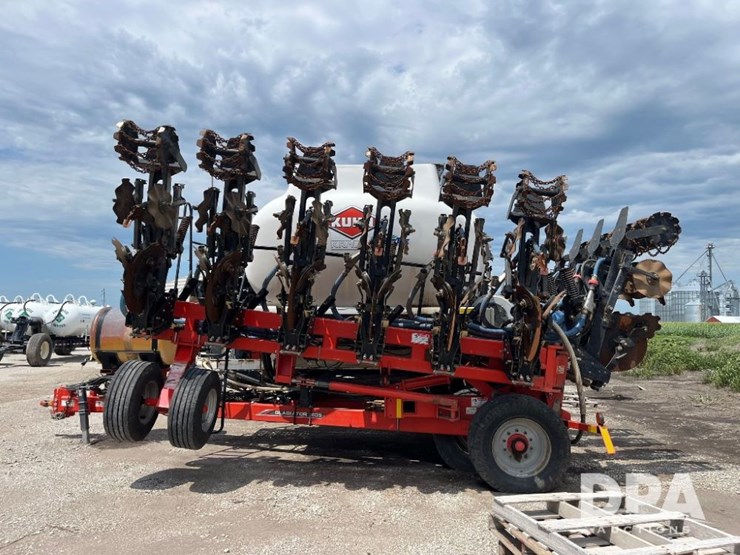 2019-kuhn-gladiator-1205-strip-till-bar-(jn2501,-unit-tb12)-image-8