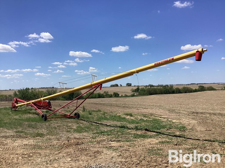 westfield-mkx-100-73-10-x-73'-swing-away-hopper-auger-image-7
