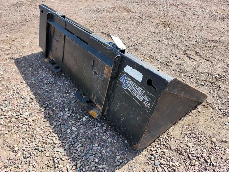 skid-steer-bucket-image-3