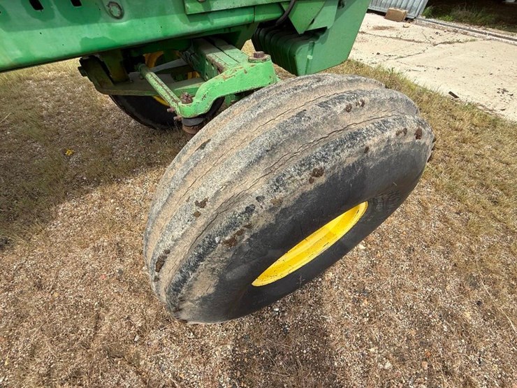 john-deere-4440-image-14